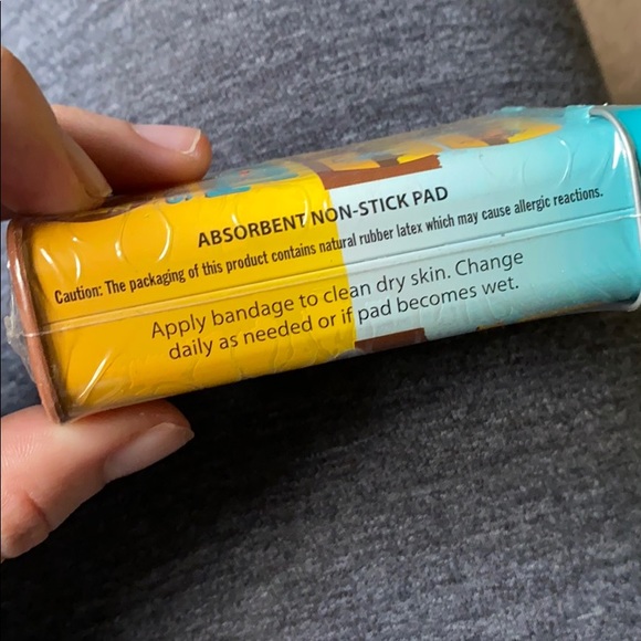 🤠 Cowgirl Band-Aids 🐮 - Picture 4 of 5